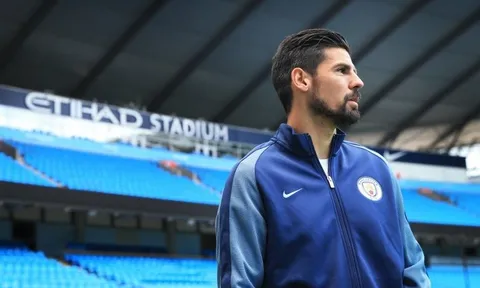 Vì đâu Barca thất bại trong thương vụ Nolito?