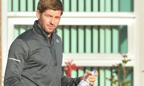 Nóng: Gerrard đã quay trở lại Liverpool