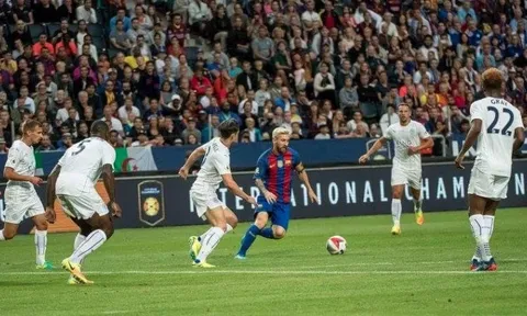 Nóng: Messi cân nhắc quay lại đội tuyển