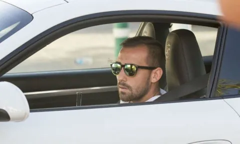 Nóng: Paco Alcacer hoàn tất kiểm tra y tế tại Barca