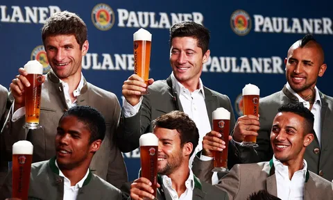 Oktoberfest: Lễ hội bao trùm Munich, Hùm xám phủ bóng Bundesliga