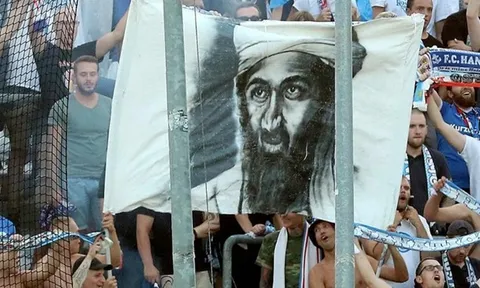 CĐV đội bóng Đức coi Bin Laden là thần tượng
