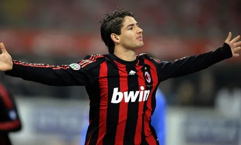 Pato thuở còn tung hoành ở  Serie A