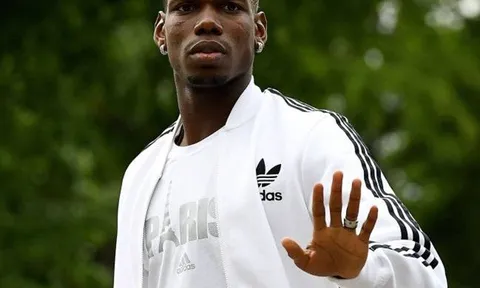 Real Madrid yêu cầu Pogba khoan hãy đến Man Utd