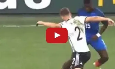 Paul Pogba xử lý cực ảo, biến Shkodran Mustafi thành trò hề