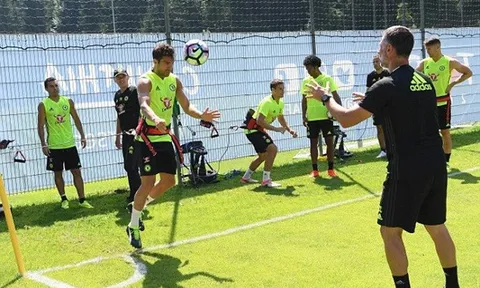 Pedro, Fabregas cật lực tập luyện; quyết ghi điểm với Conte