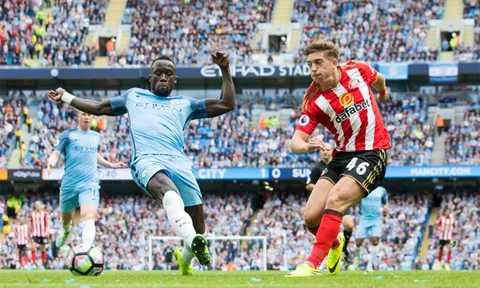 Pep tính "phế" liền 3 hậu vệ cứng của Man City