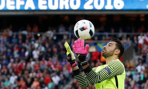 Pep gây sốc với ứng viên thế Joe Hart