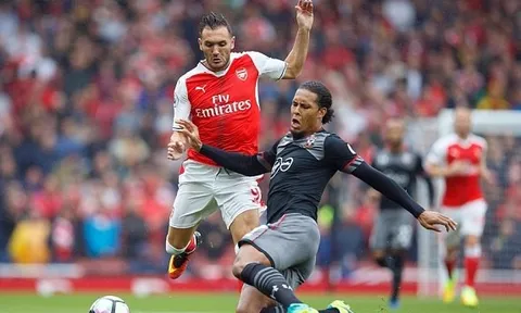 Phản lưới, siêu phẩm và Penalty, Arsenal nhọc nhằn hạ Southampton