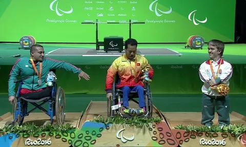 Phần thi giúp lực sỹ Lê Văn Công giành HCV Paralympic 2016 cho Việt Nam
