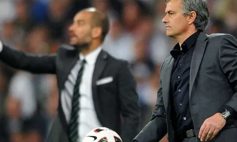 Phil Neville khuyến khích Mourinho... gây sự với Pep!
