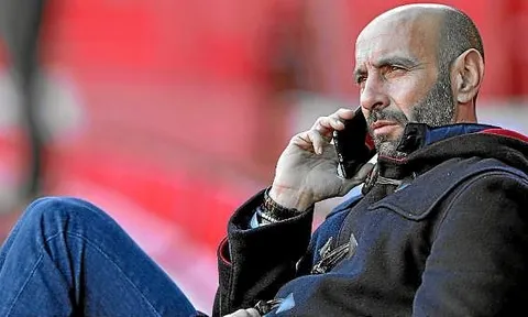 Phù thủy Sevilla mở lời, Man Utd sướng rơn