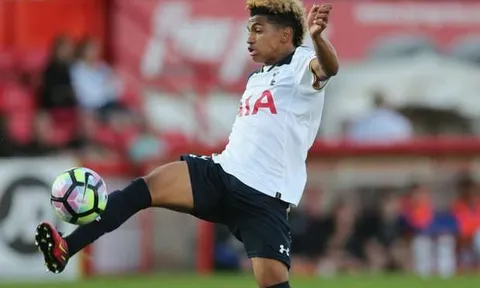 Pochettino so sánh trò cưng với Lionel Messi