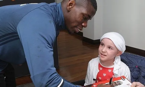 Pogba, Herrera chiều lòng fan nhí mắc bệnh hiểm nghèo