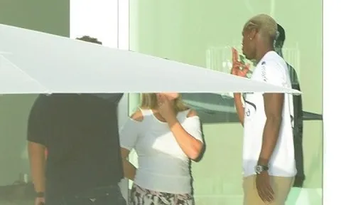 Pogba phân trần vụ ăn chơi, hút thuốc lá