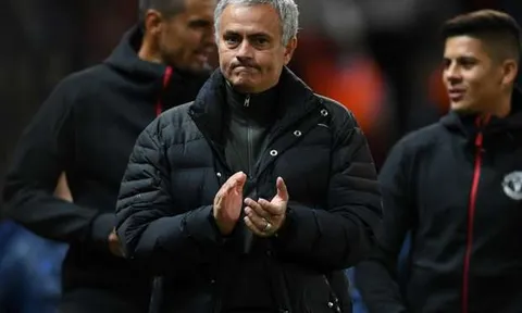 Premier League ngoài tầm với của Mourinho và M.U