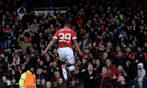Muôn kiểu ăn mừng bàn thắng ở Man United
