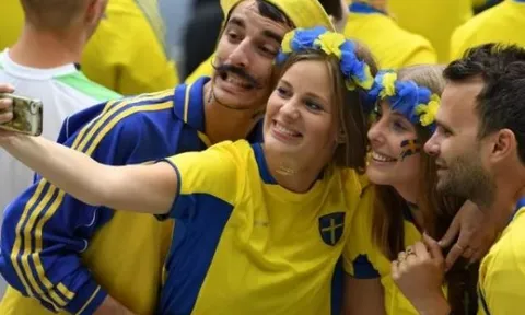 Những fan nữ nóng bỏng nhất EURO 2016