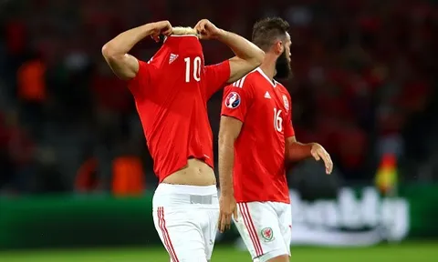 Aaron Ramsey, kẻ lỡ vận trong ngày lịch sử của Xứ Wales