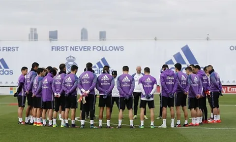 Real Madrid tưởng nhớ Chapecoense ngay trên sân tập