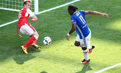 Drogba sắp quay lại Anh?