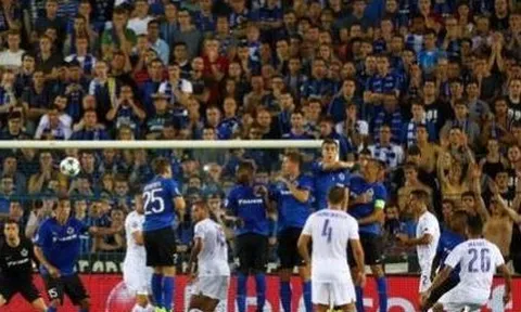 Riyad Mahrez một tay giúp Leicester City hạ gục vs Club Brugge