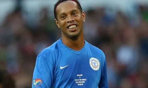 'Ronaldinho xuất sắc hơn Zidane, Pele và Maradona'