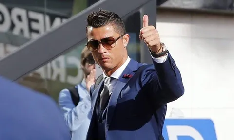 Ronaldo: "Trong 20 năm qua à? Tôi giỏi nhất!"