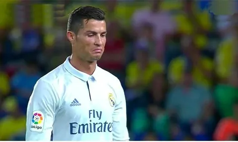 Ronaldo đã chửi Zidane?