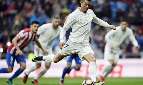 Ronaldo lập cú đúp, Real 'nhọc nhằn' giữ lại 3 điểm trên Bernabeu