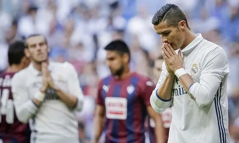 Ronaldo quá kiêu căng và sẽ mất Quả bóng Vàng?