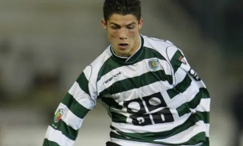 Ronaldo thể hiện như thế nào trong lần đầu gặp Sir Alex?