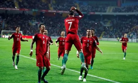 Ronaldo thiết lập hàng loạt cột mốc khủng với cú poker vào lưới Andorra