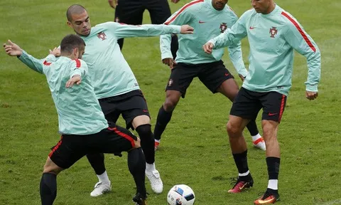Ronaldo được bênh vực