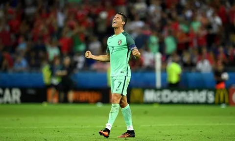 Ronaldo – Vua sút bóng, kiến tạo và ghi bàn ở EURO