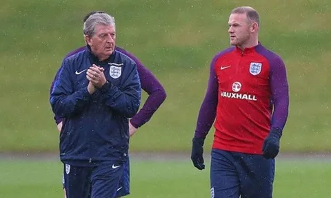 Rooney muốn tuyển Anh giữ Hodgson