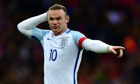 Rooney chính thức lập kỷ lục mới cùng Tam sư