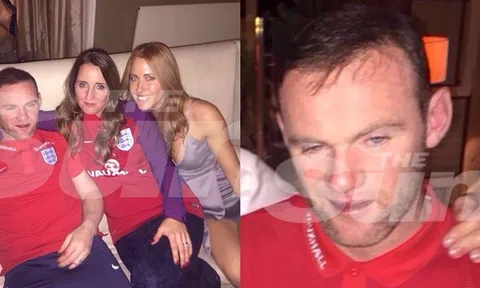 Rooney say xỉn "vui vẻ" với 2 kiều nữ xinh đẹp
