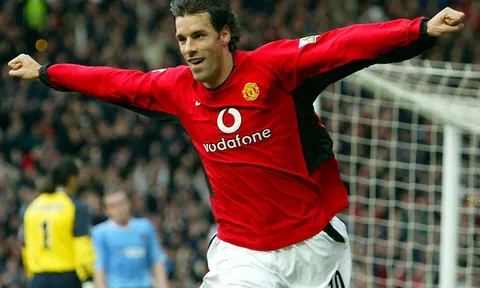 Ruud van Nistelrooy - Ông vua vòng cấm địa