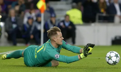 Sao Barca lo lắng khi Iniesta chấn thương