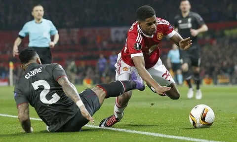 Rashford khiến sao Liverpool "đứng ngồi không yên"