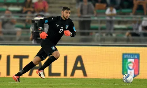 Sao trẻ AC Milan đi vào lịch sử bóng đá Italia