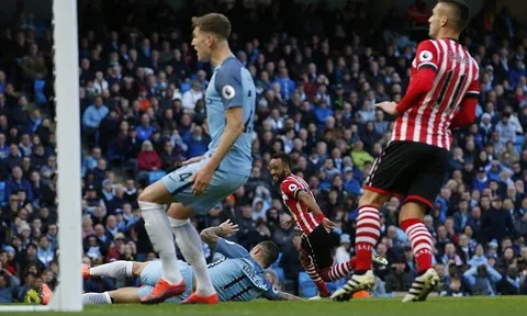 Sao trẻ tỏa sáng, Man City nhọc nhằn có trận hòa với Southampton