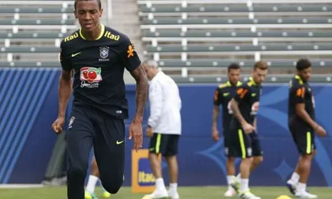 Sau Kaka, ĐT Brazil mất tiếp cầu thủ thứ 6