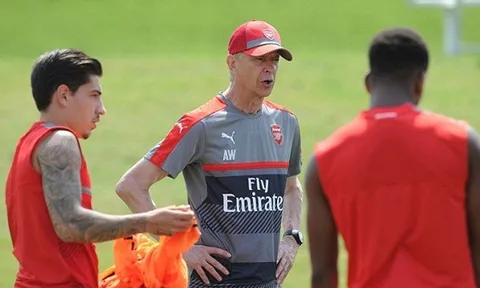 Sau Klopp, đến lượt Wenger gọi "bom tấn" Paul Pogba là điên rồ