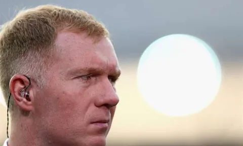 Scholes khuyên CĐV hãy đặt 'cửa thắng' cho Liverpool