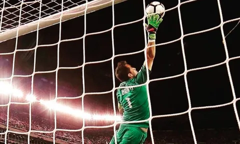 Bravo sẽ đấu trận cuối cùng Barca đêm nay