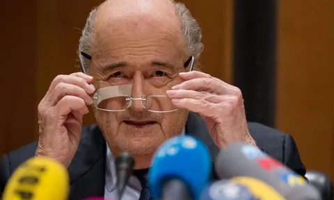 FIFA chính thức mở cuộc tranh tụng Blatter