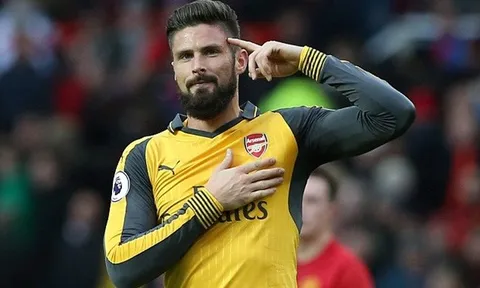 "Siêu dự bị" tại Ngoại hạng Anh: Giroud hít khói Chicharito
