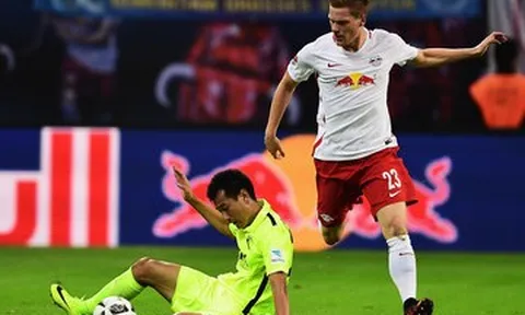 Siêu phẩm của Dong-Won Ji ở Bundesliga